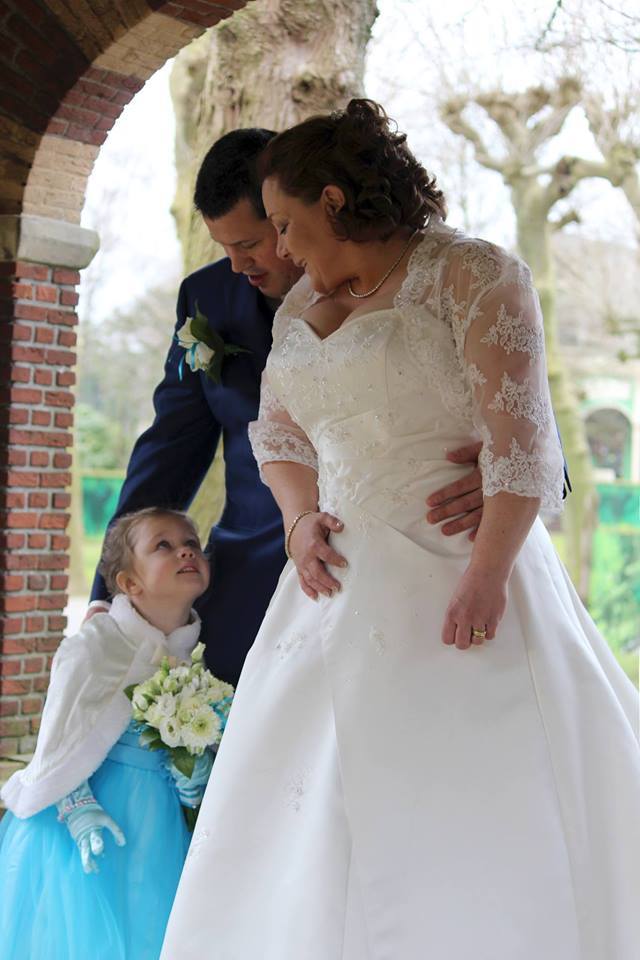 Echte plussize bruid, curvy bruid, volslanke bruid,